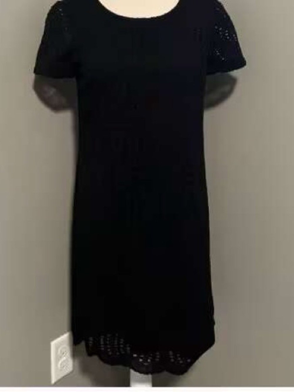 Classic Black Short Sleeve Shift Dress